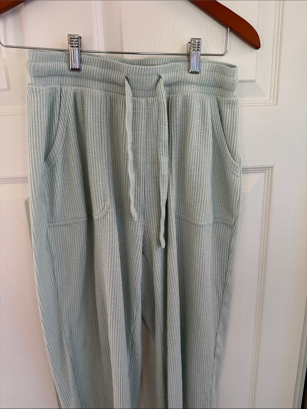 Gymshark Ribbed Long-Sleeve Drawstring Crop Top in Mint - Picture 11 of 14